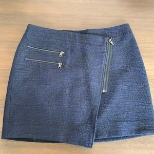NEVER WORN BGBGMAXAZRIA navy blue skirt - S